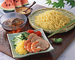 金色拉面和清凉配餐