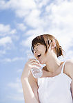 喝水
