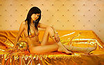 金色美女