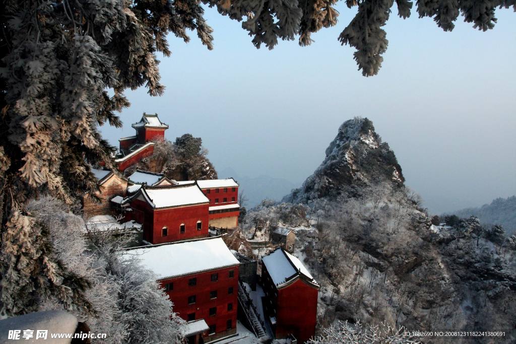 金顶雪景