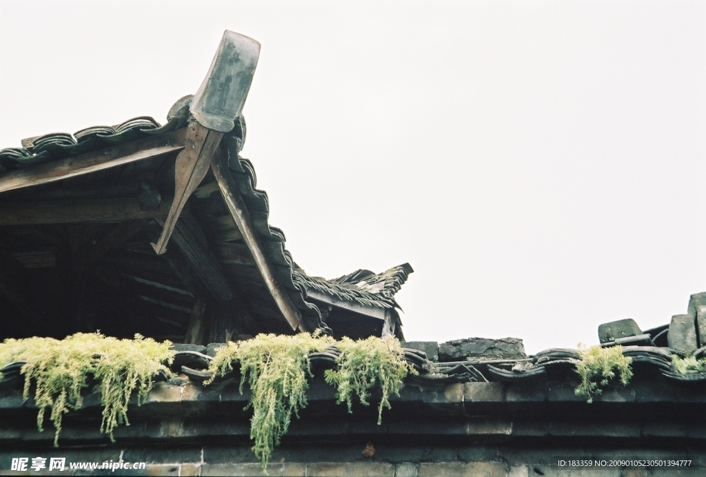 屋檐