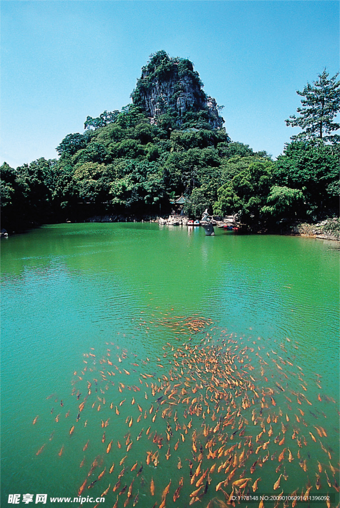 广西柳州鱼峰山