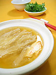 蟹肉煲仔翅