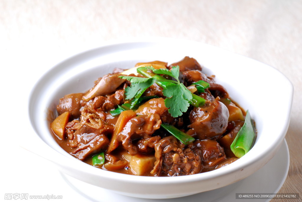 红焖野兔肉