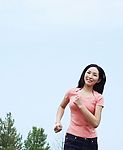 跑步女人