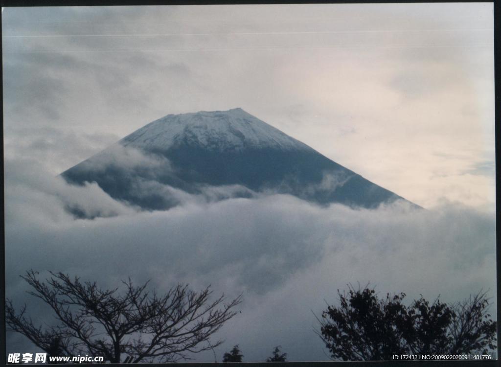 山峰