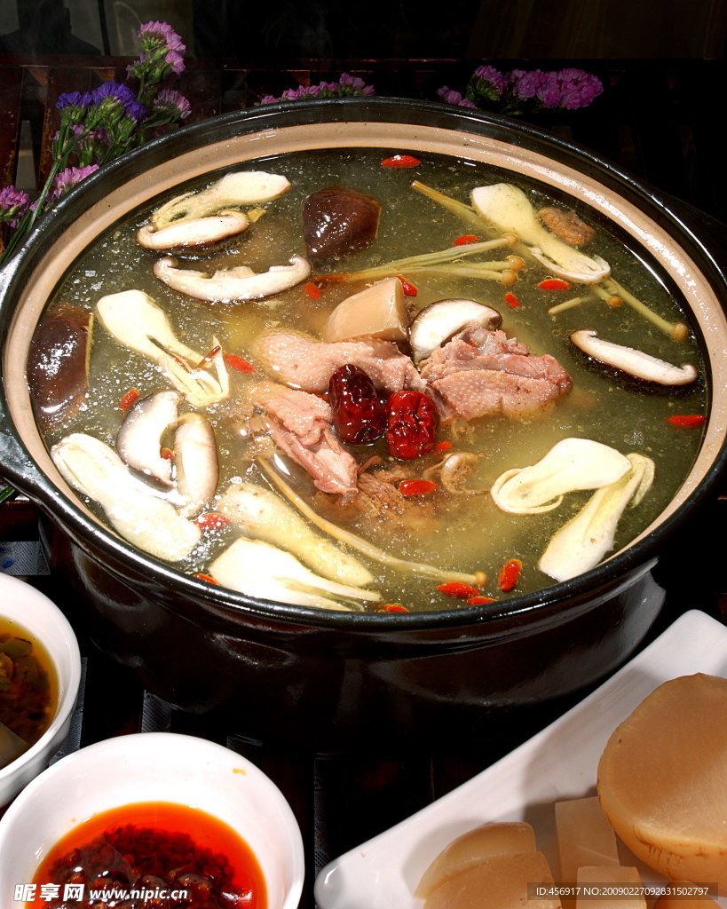 泡萝卜鹅肉汤锅