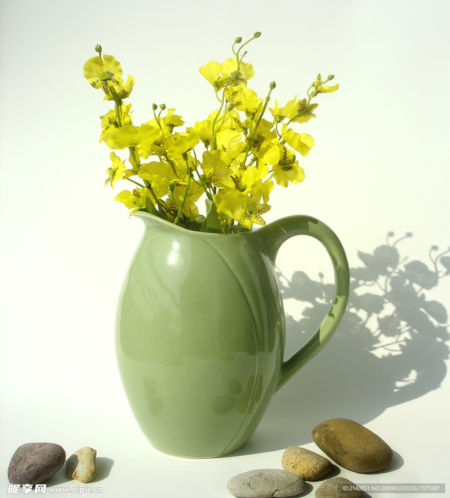 陶瓷豆绿花瓶