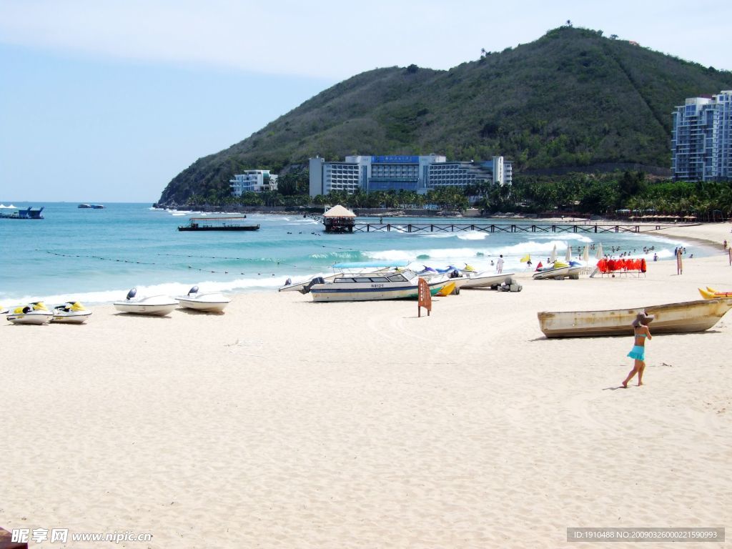 大东海海边