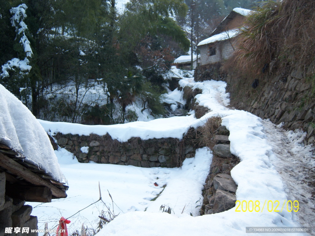 雪景山峰