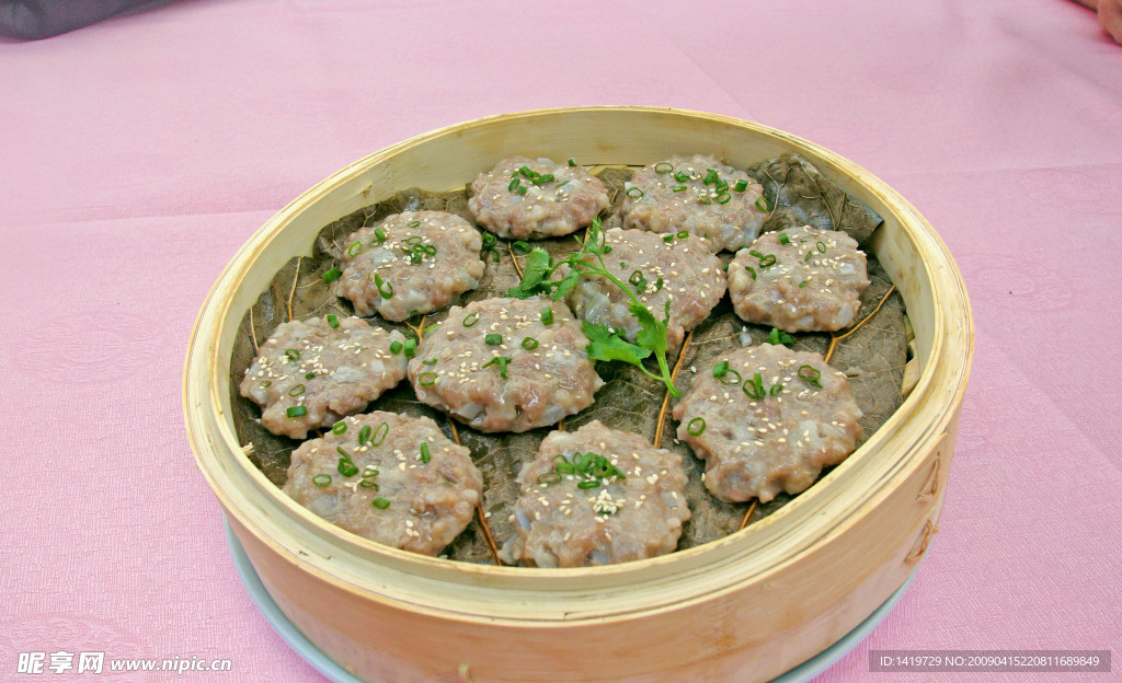 蒸藕饼