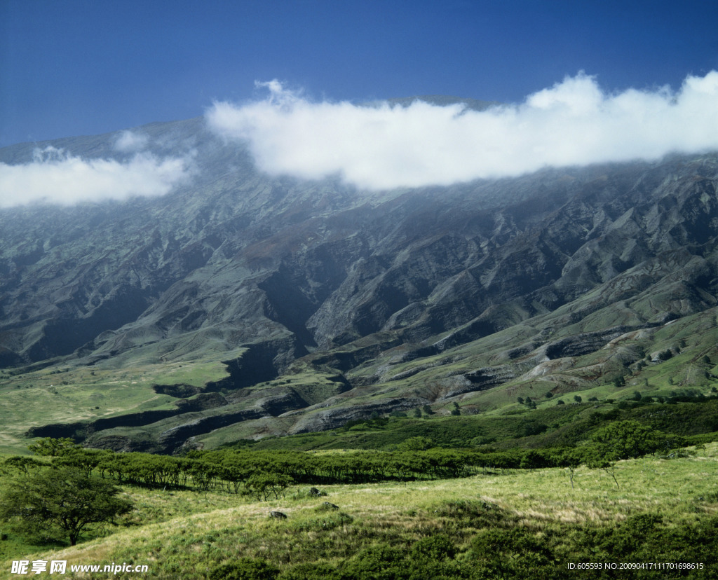 群山美景