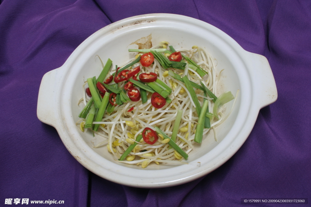 砂钵黄豆芽