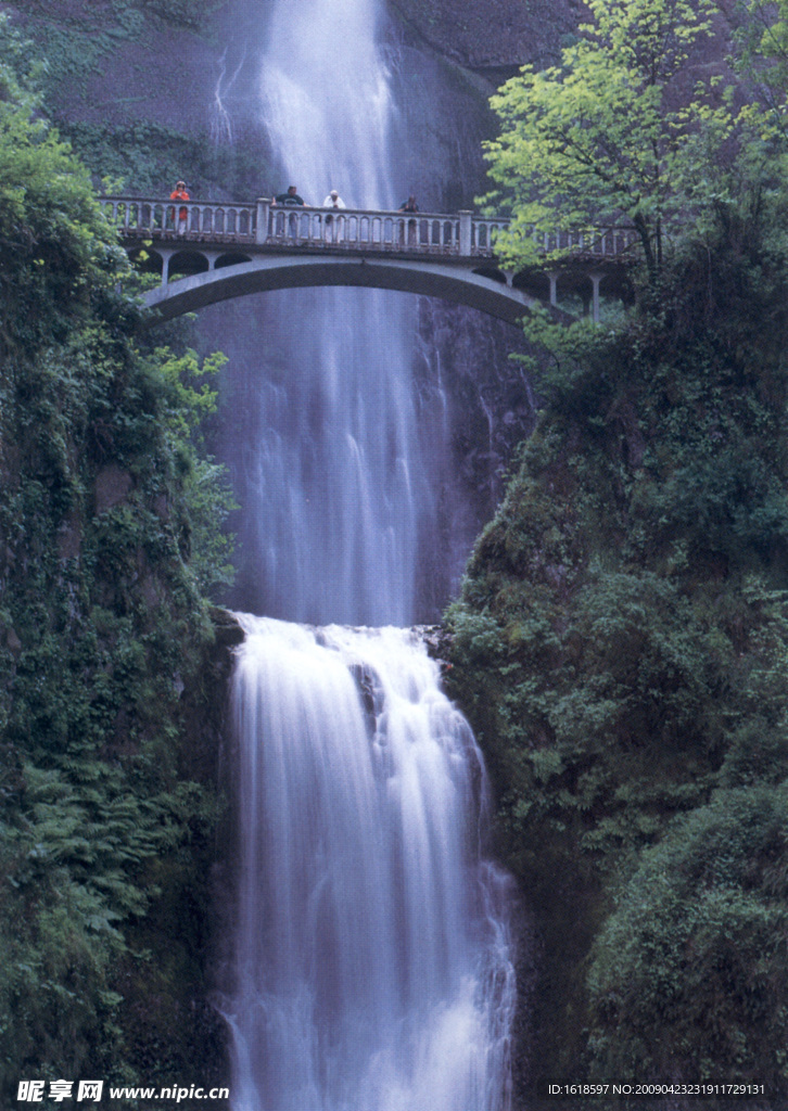 高山瀑布