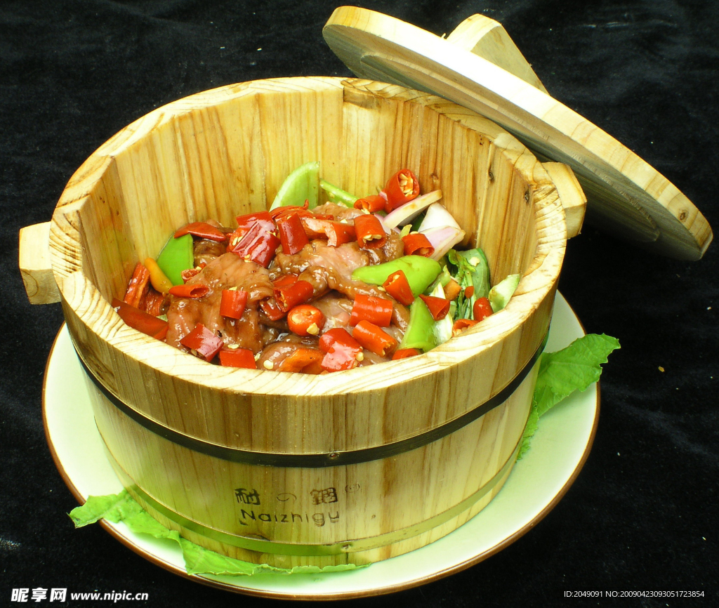 木桶水滑肉的做法（木桶水滑肉，营养齐全、口味清爽 简单做法） | 说明书网