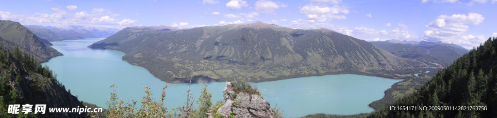 喀纳斯湖全景