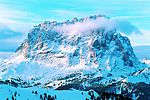 雪山云景