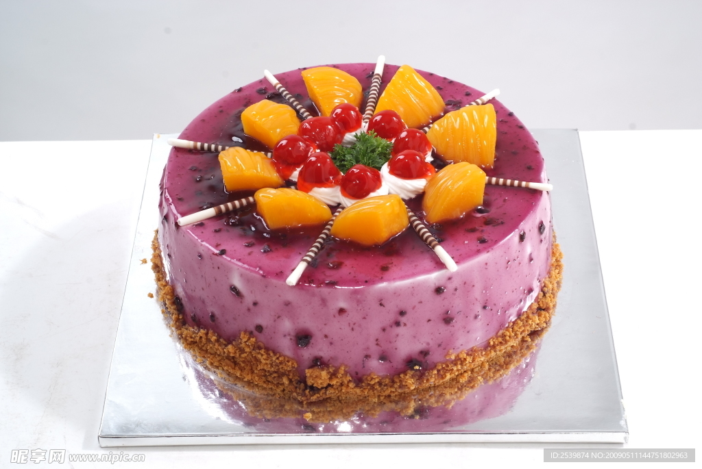 蓝莓欧式蛋糕