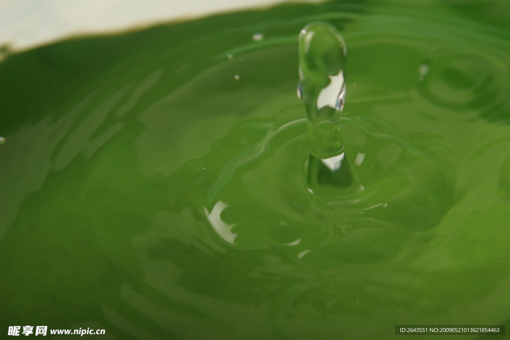 水滴波纹