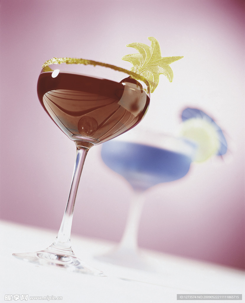 高脚杯
