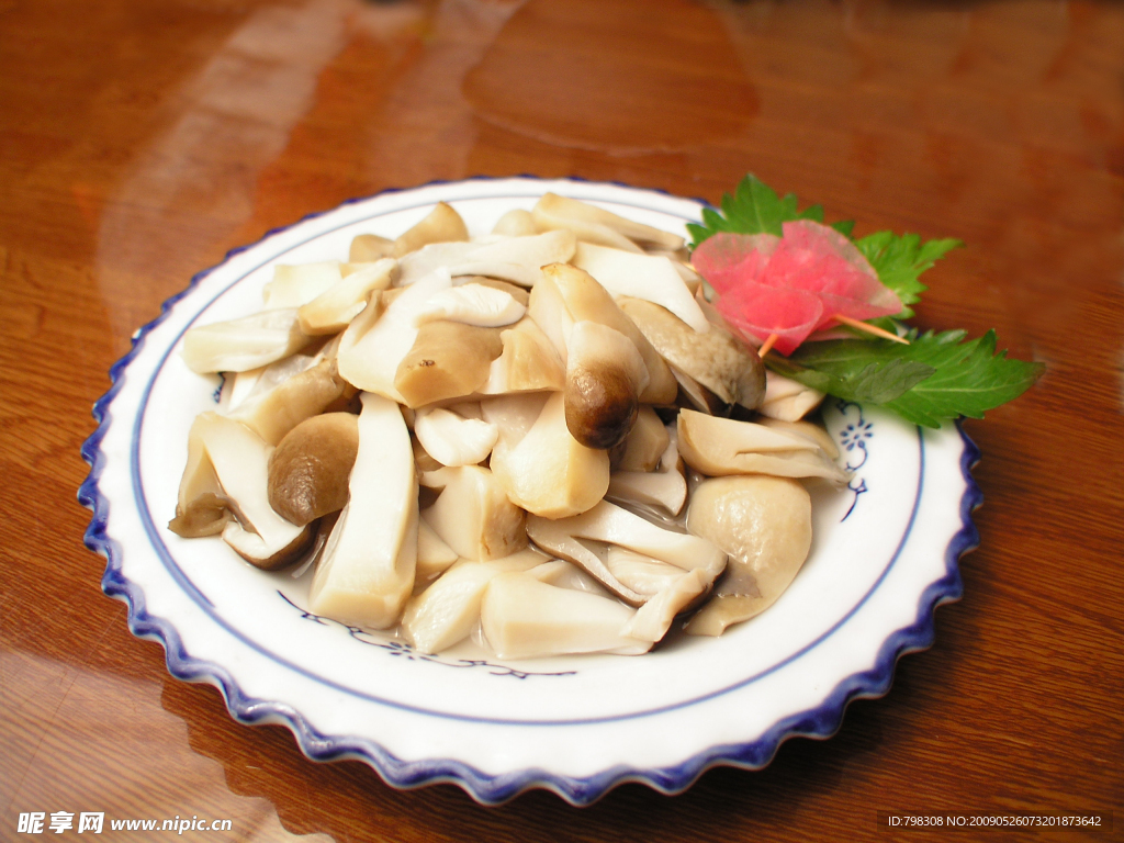 草菇