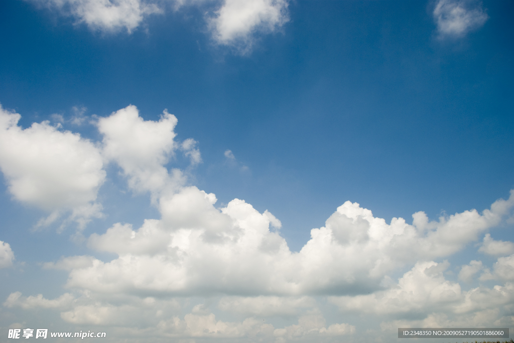 蓝天 白云