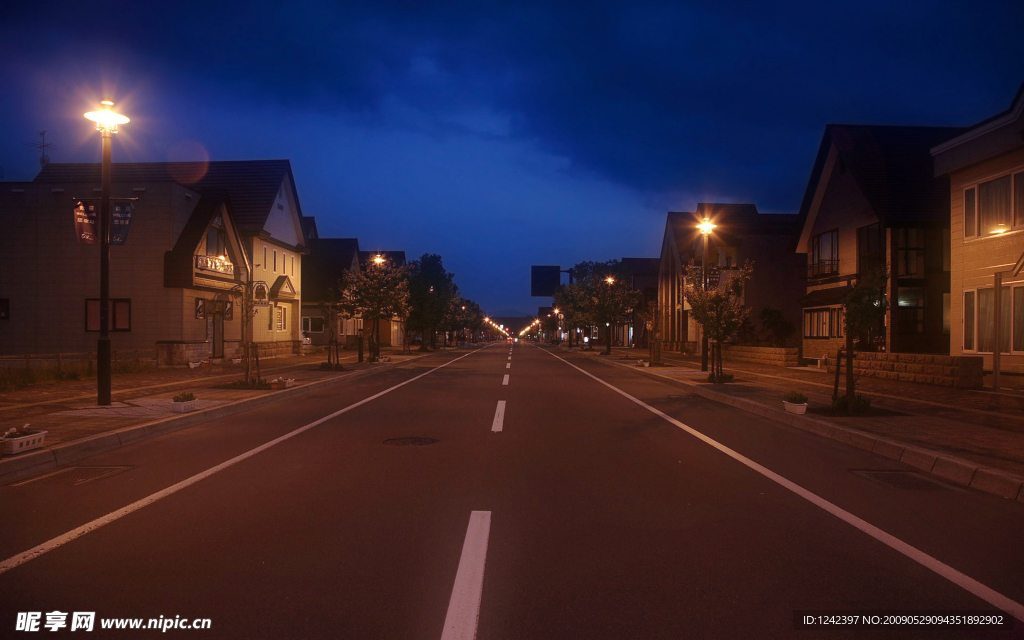 公路夜景
