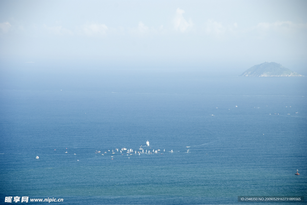 青岛 大海 帆船