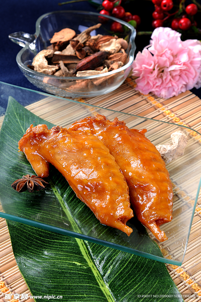 卤鸡翅