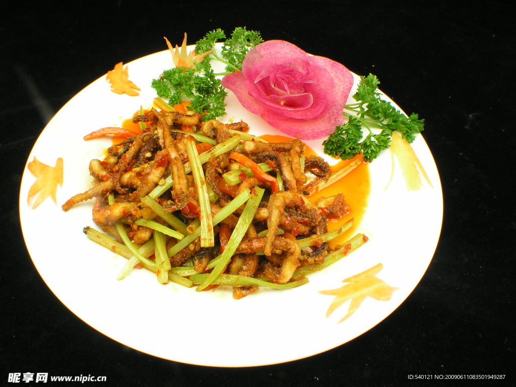 芹菜肉丝