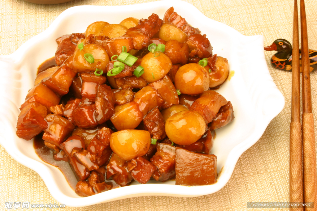 烧肉小土豆