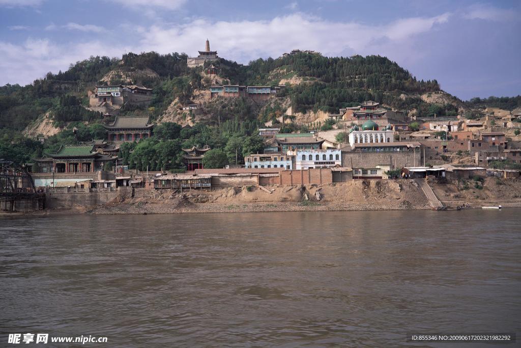 江边风景