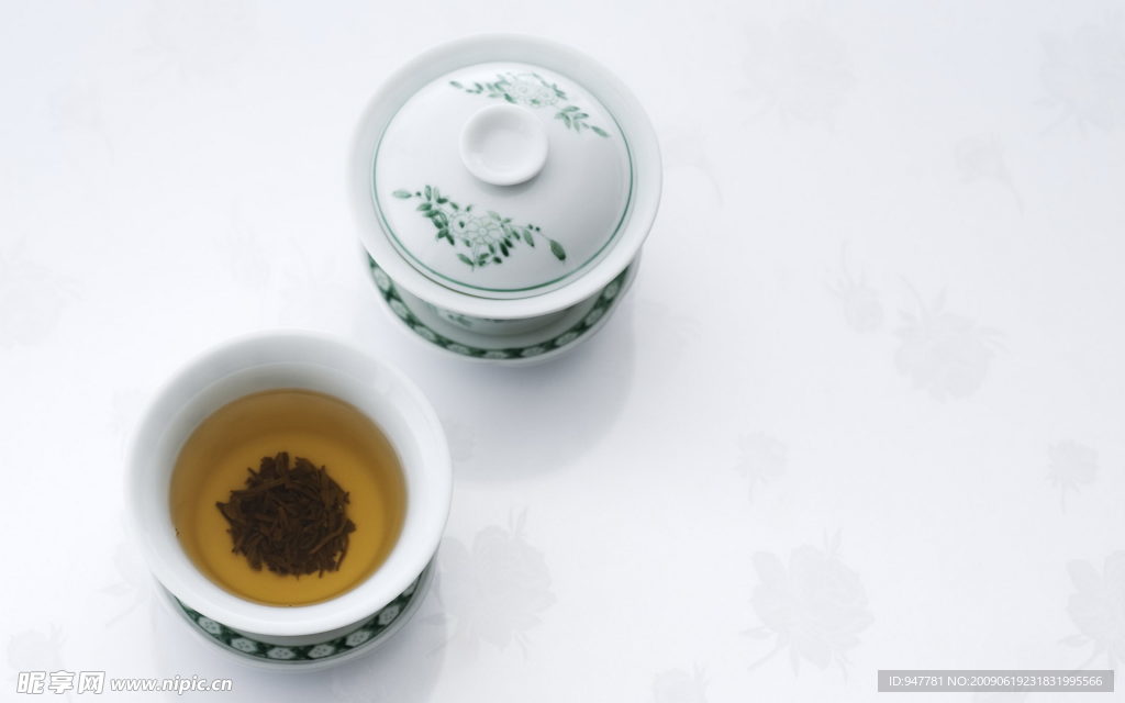 茶和茶杯