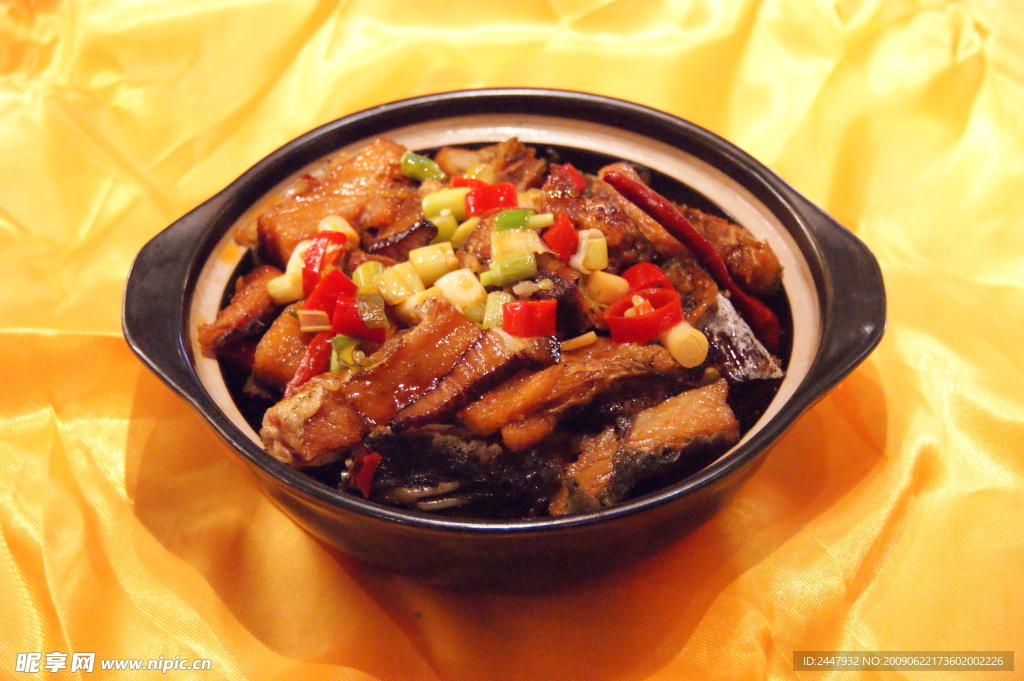 腊肉炖鱼干