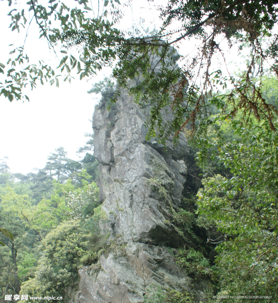 石山