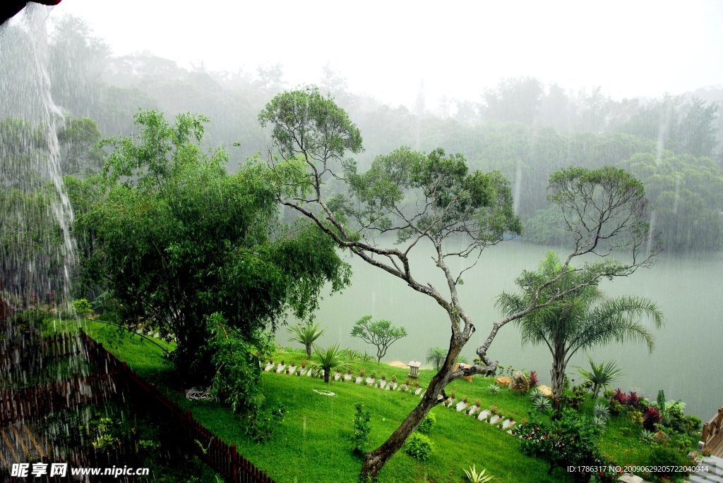 雨中三门岛