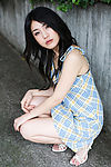美女蹲姿