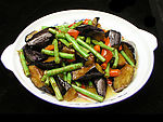 豆角炒茄块