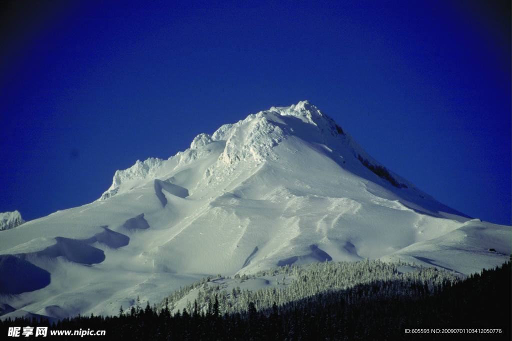 雪山