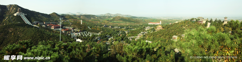 群山