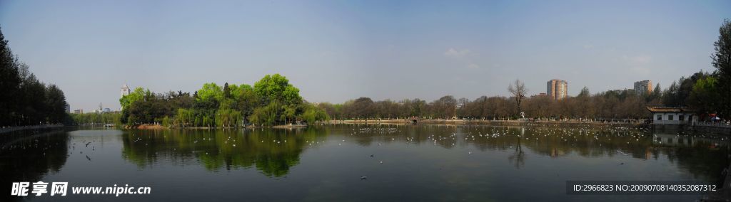 昆明翠湖全景