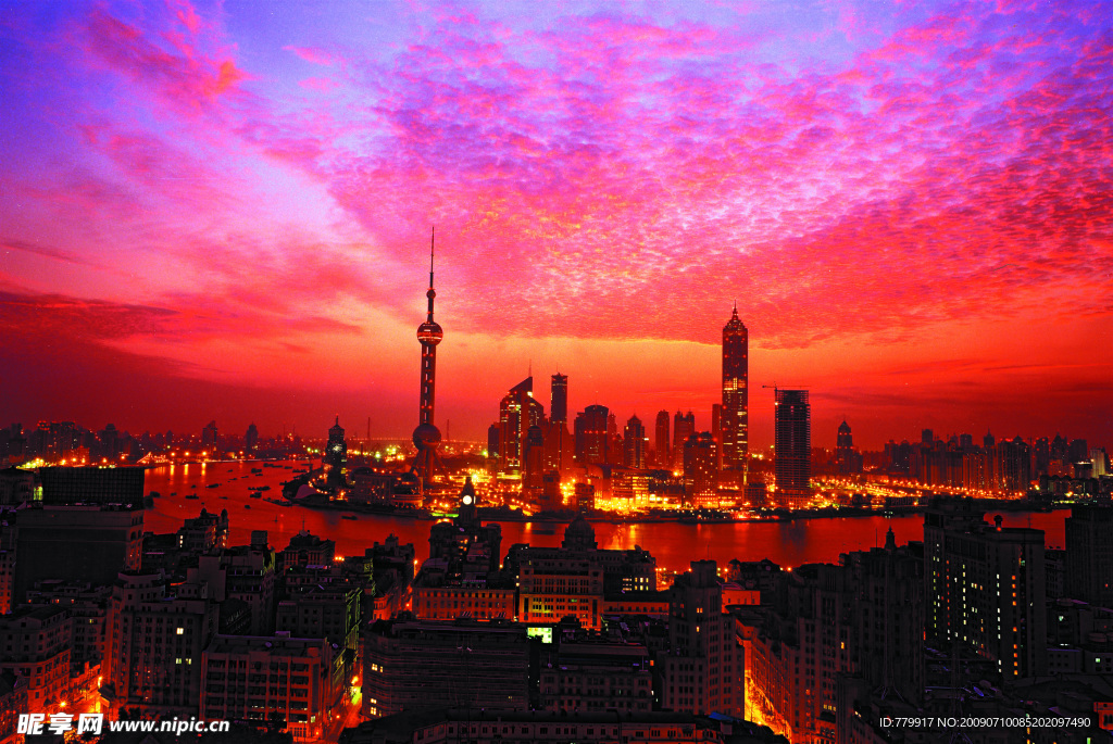 上海外滩美丽傍晚