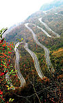神农架风光之山路十八湾