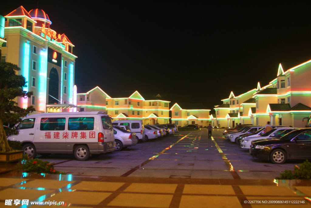 晋江市燉煌酒店夜景