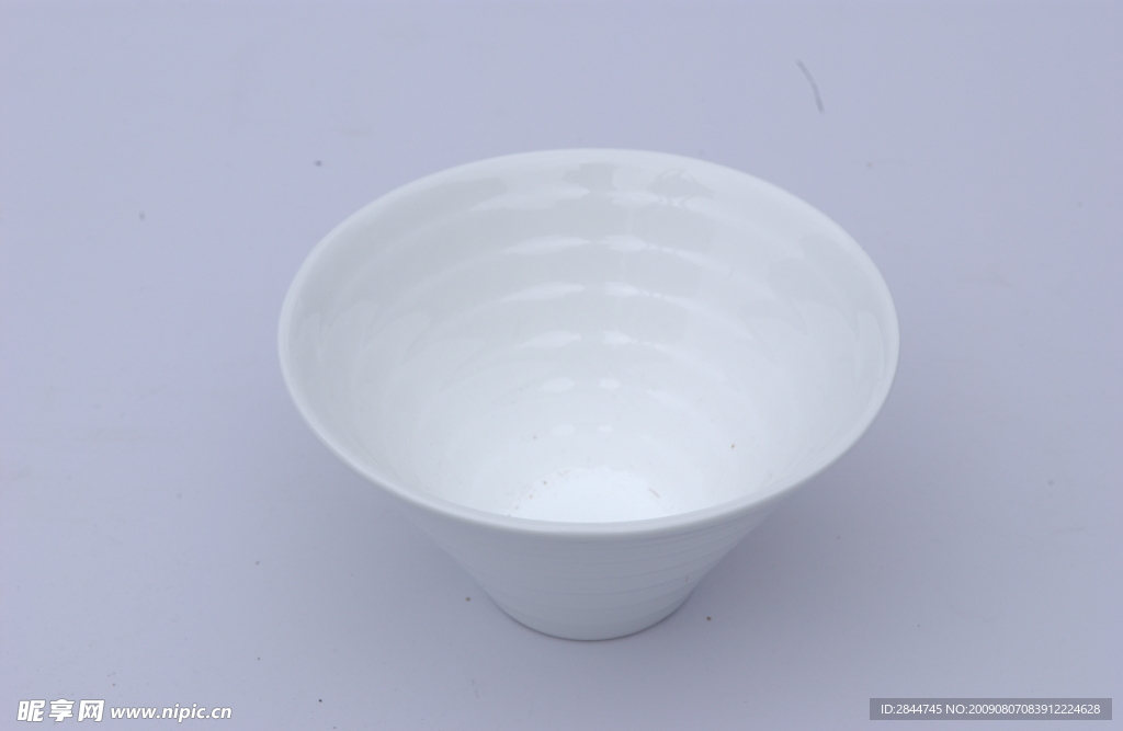 碗 盘子