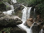 太行山瀑布风景图