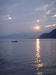 泸沽湖日出