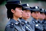 女警