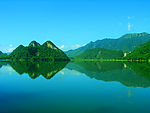 宝晶宫碧落湖倒影