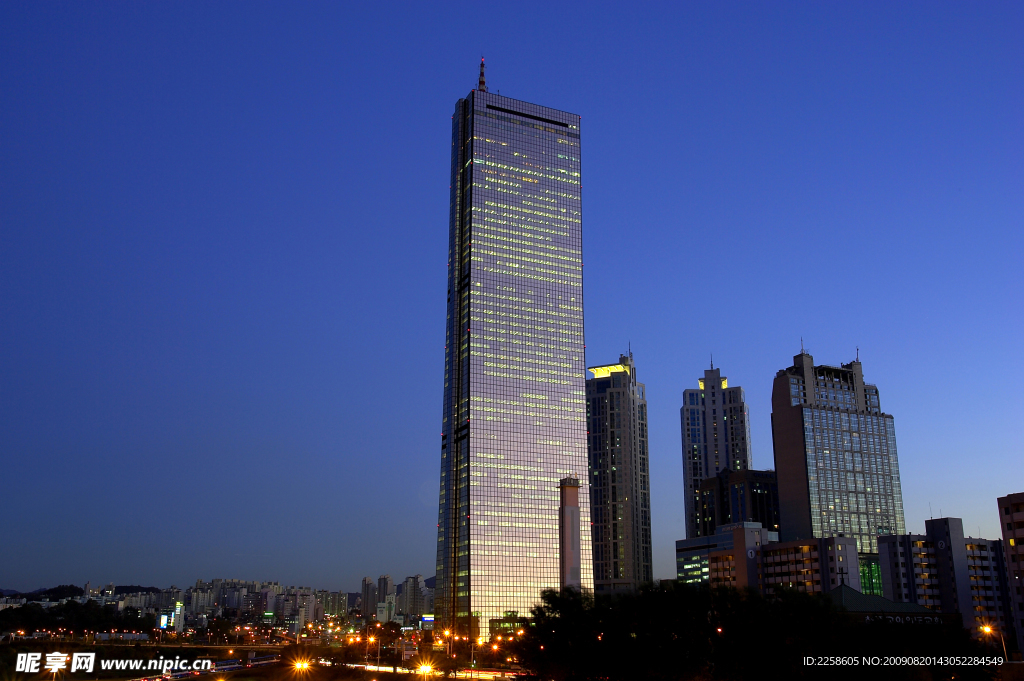 夜景高楼